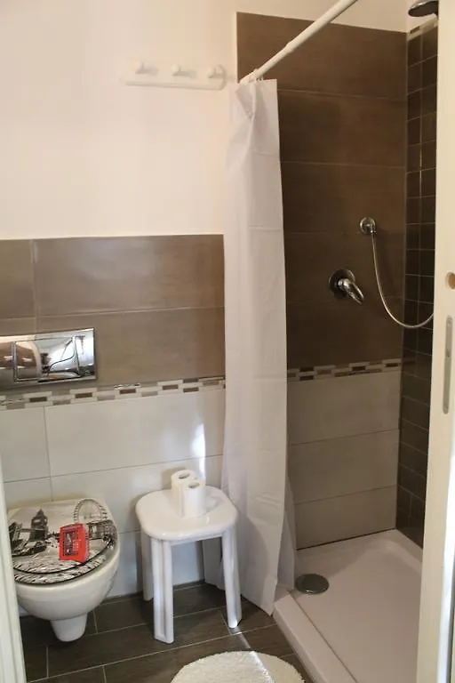 Algherooms 0*, Alghero Itálie